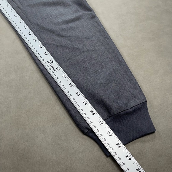FIGS Zamora Jogger Scrub Pants Womens Medium (32x28) Gray Technical Collection - Picture 10 of 11